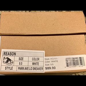 Reason Brand Sneaker White shos 9.5 size